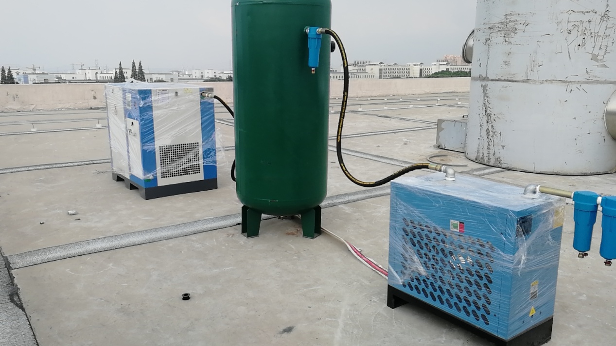 15KW螺桿空壓機(jī) 15KW螺桿空壓機(jī)