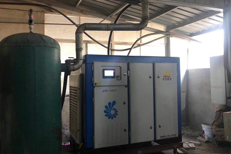 權(quán)偉螺桿空壓機廠家 權(quán)偉螺桿空壓機廠家