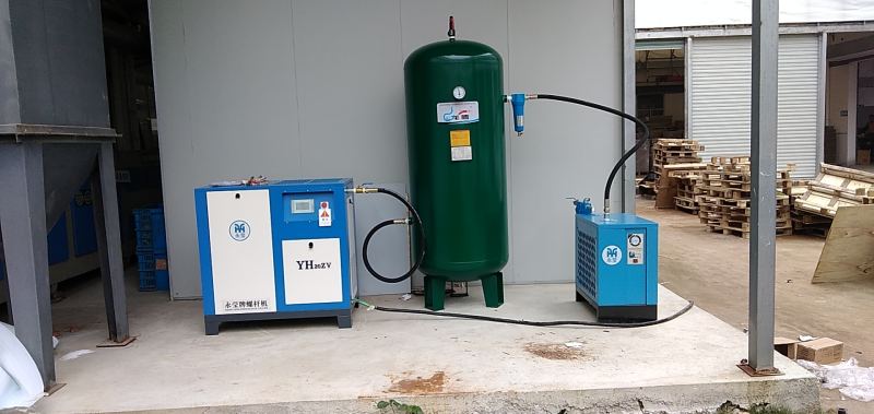 權(quán)偉永瑩螺桿空壓機(jī)廠家 權(quán)偉永瑩螺桿空壓機(jī)廠家